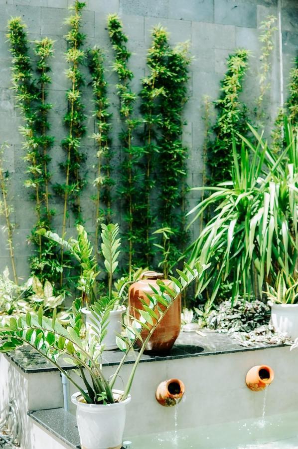 Chi Homestay #4 Hue Bagian luar foto